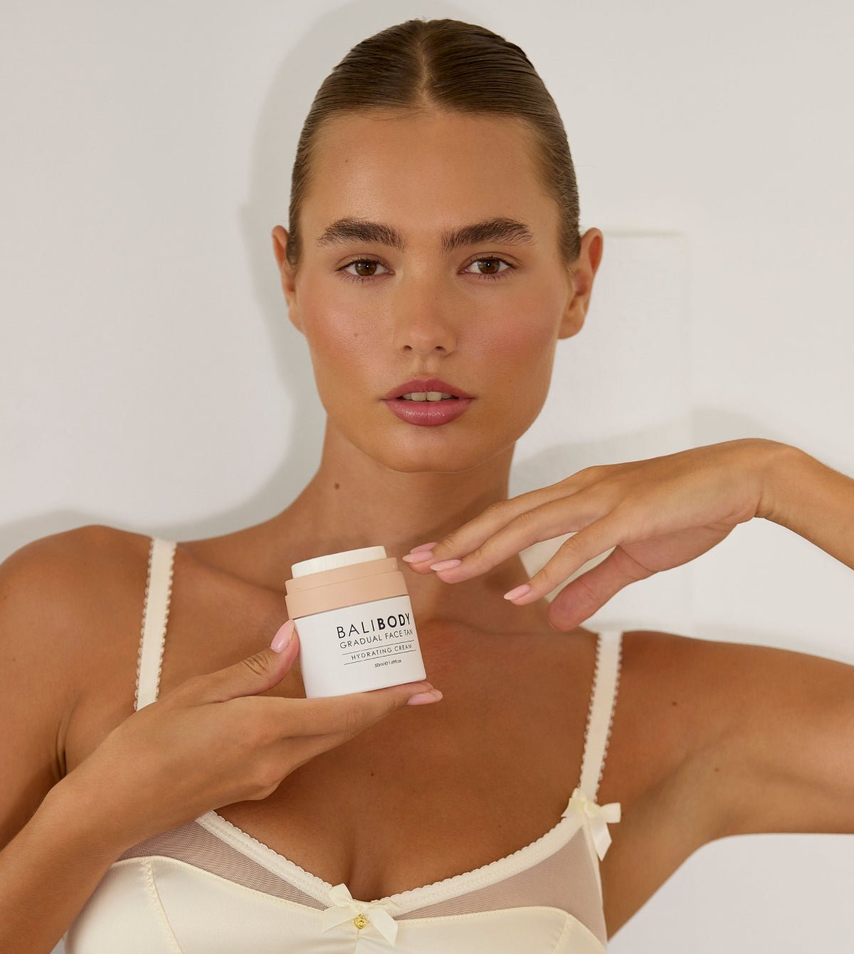 Gradual Face Tan - Bali Body AU - Self Tan - Bali Body AU